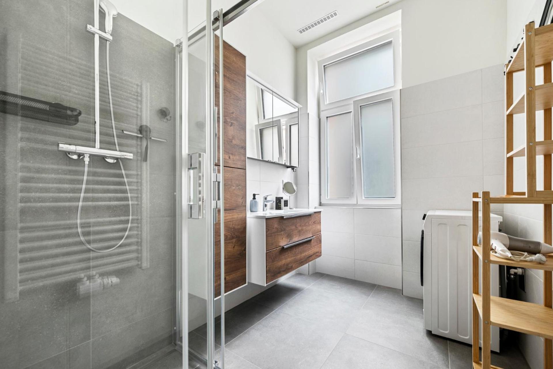 Cozy, Generous City Apartment - 10 Min To City-Centre - Contactless 24H Check-In Viena Exterior foto